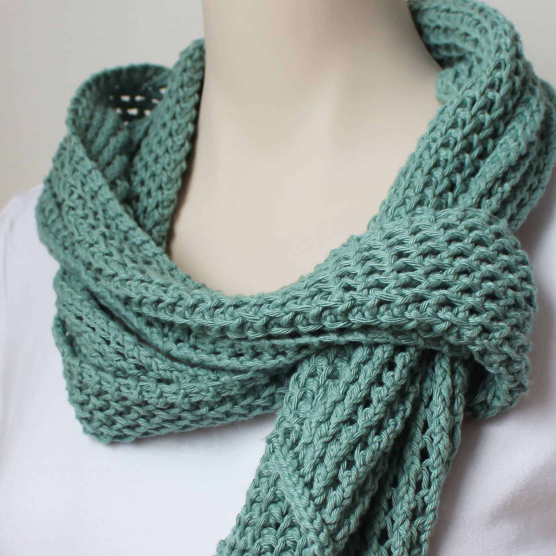 Knitting Pattern Green Cotton Scarf - Deux Brins de Maille